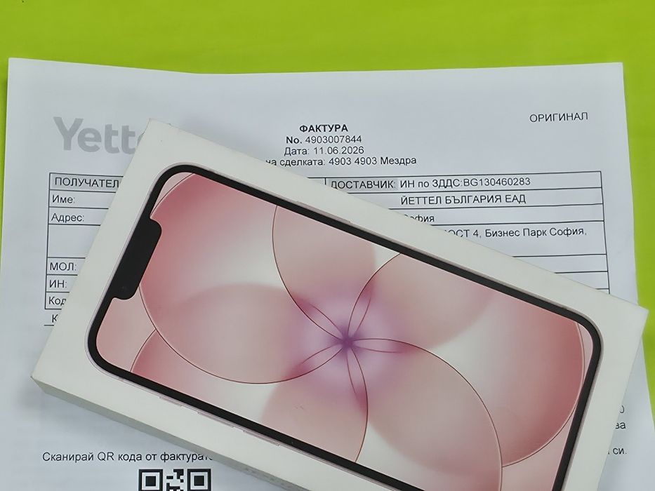 ЧИСТО НОВ 256GB iPhone 17e Yettel Гаранция 2029 Pink | Розов