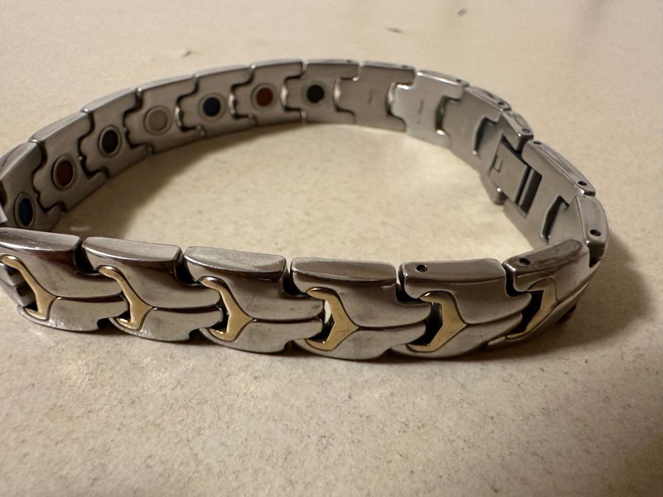 Лечебна магнитна гривна Vision