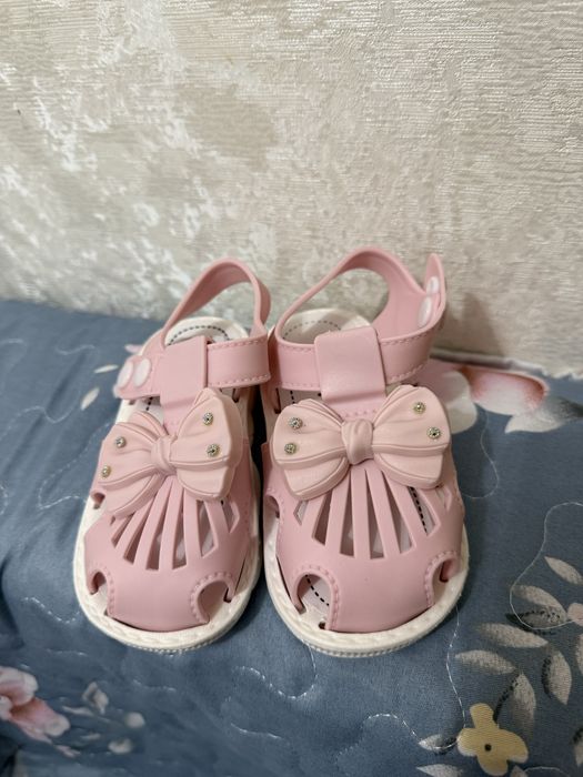 Продам сандали. Босоножки