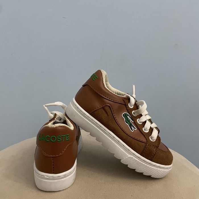 Распродажа детской обуви.