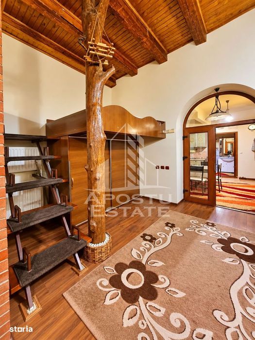 Apartment de închiriat cu 2 camere,curte si gradina,zona Iosefin
