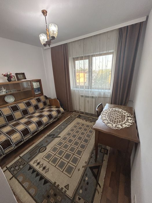 Apartament renovat str. Crișan - Pădurea Crihala