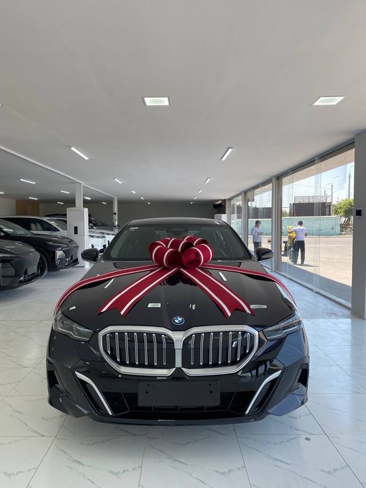BMW I5 40L.