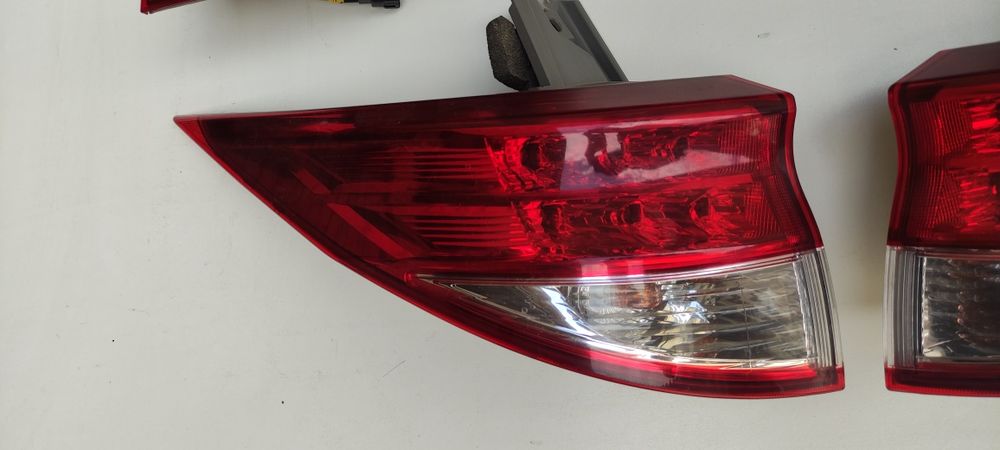 Фонари  Эстима 2010