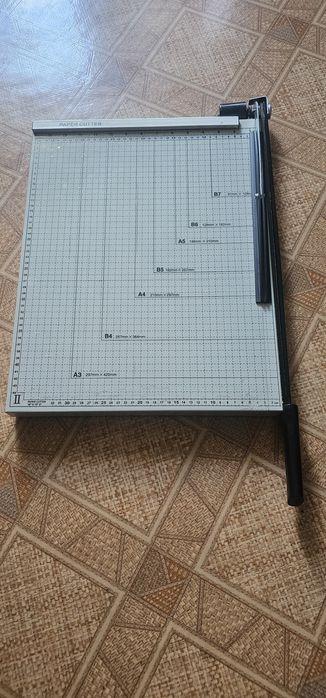 Продам резак для бумаги а3