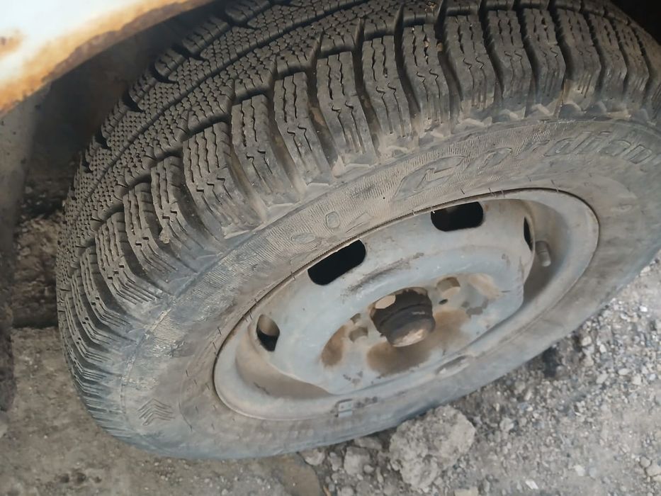 Продам машину на ходу