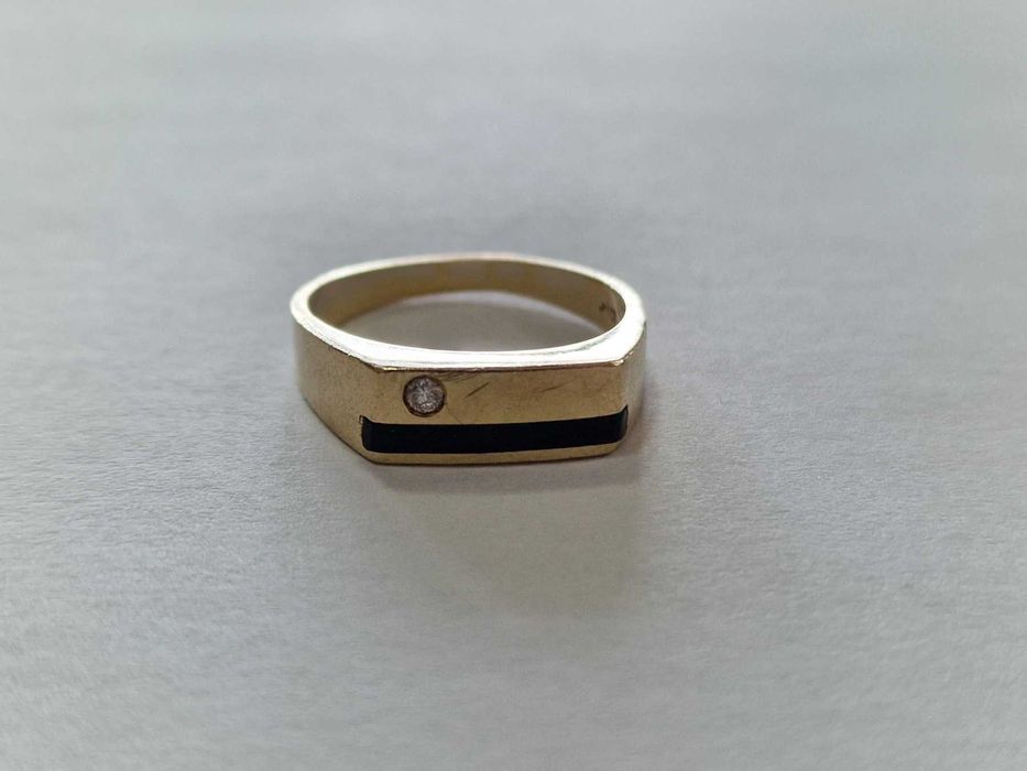 Златен пръстен 8К / 5,19 гр.