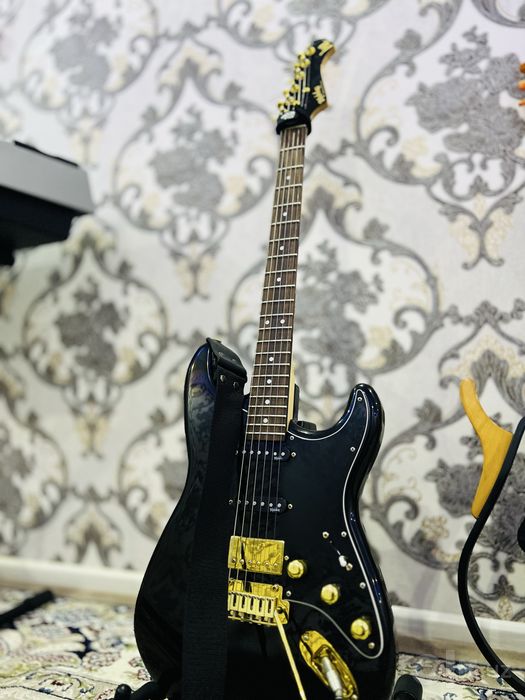 Mojolnir m50s stratocaster