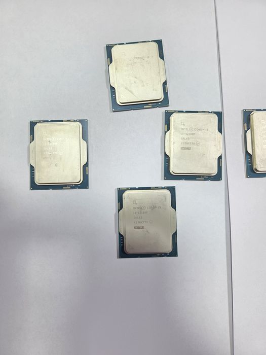 Процессор  Intel core i3 12100f 8 штук