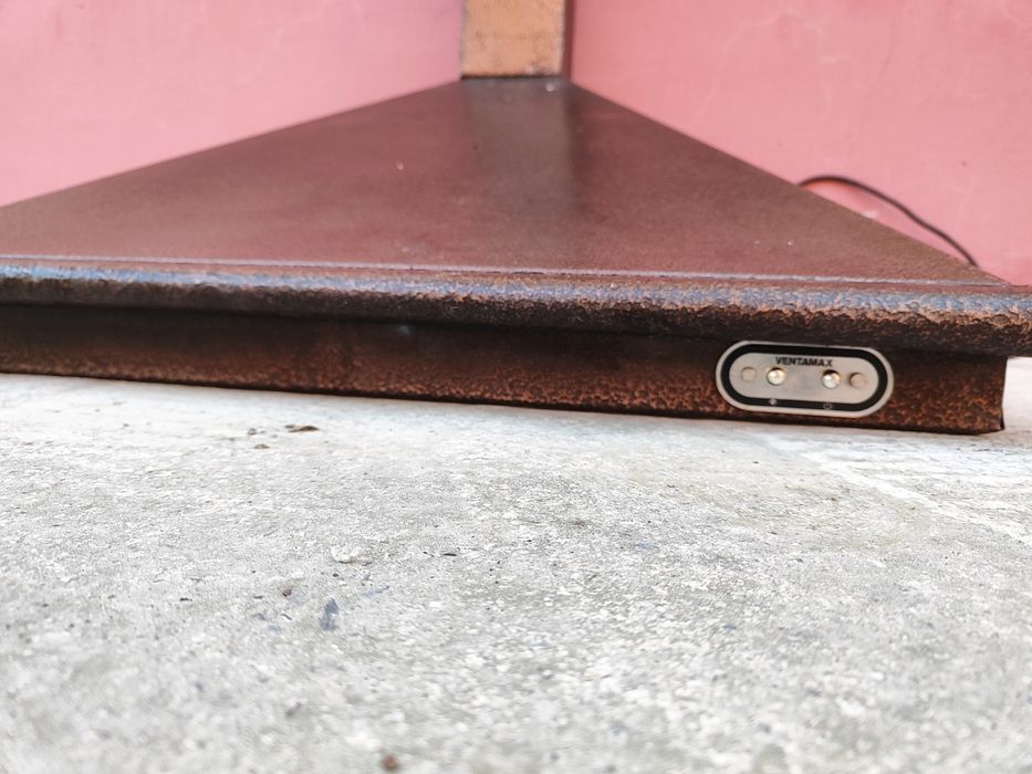 Вытяжка для кухни коричневая Б/У  рабочий состояни  Азгина  келиштирам
