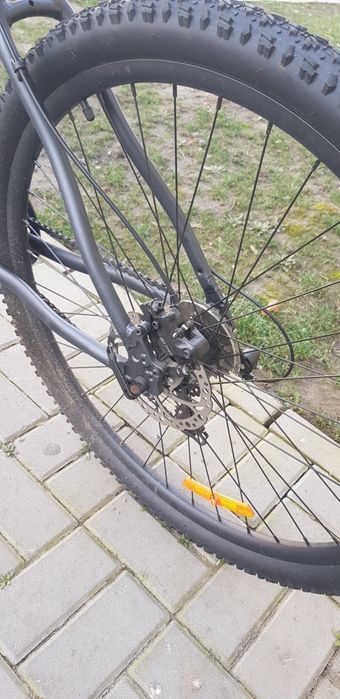 Vând bicicletă 27