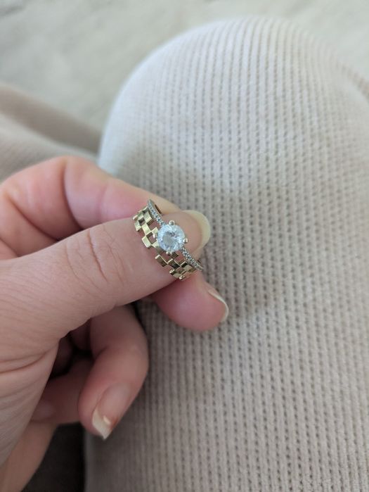 Inel din aur, model nou