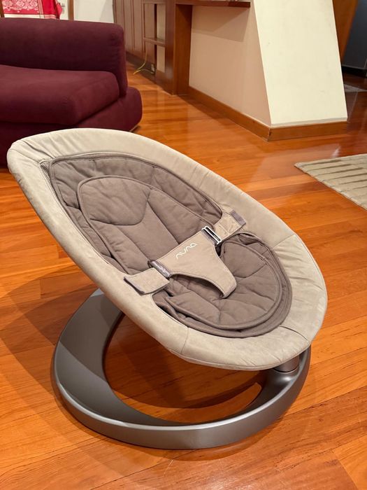 Sezlong Leaf Curv, Almond, Nuna