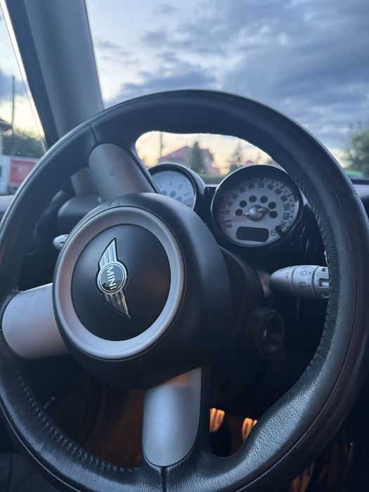 Mini cooper S 170 hp interior piele negru full ingrijit