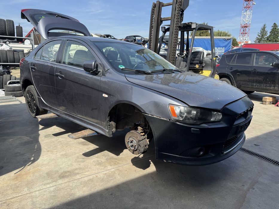 Fata completa bot mitsubishi Lancer 2010 motor 1,8 benzina