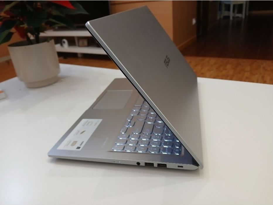 Laptop Asus ,stare ca nou