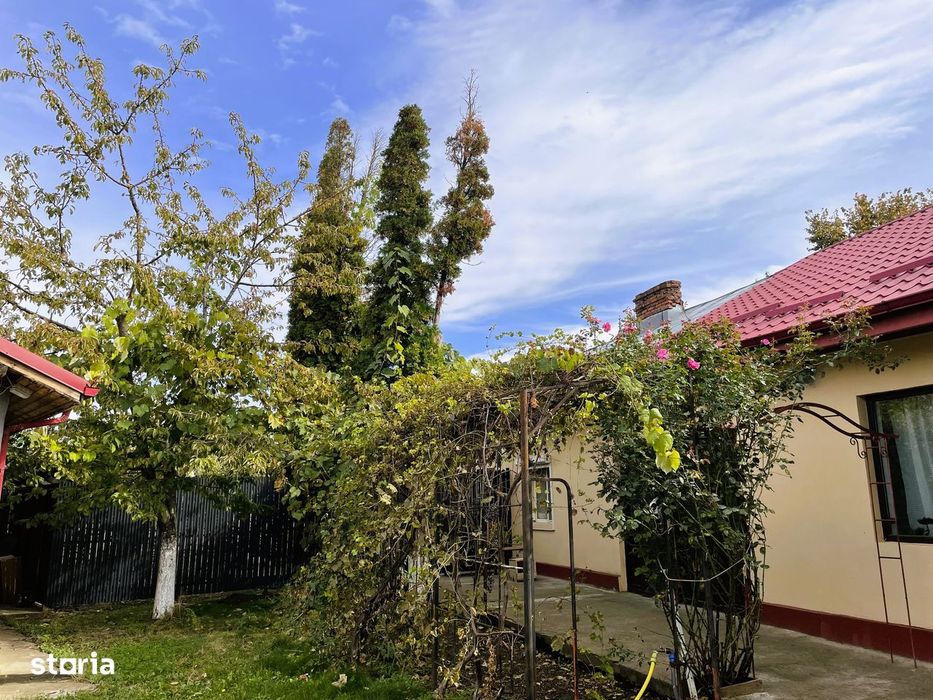 CASĂ 152 MP + SPAȚIU COMERCIAL 94 MP *16 km de București *Petrachioaia