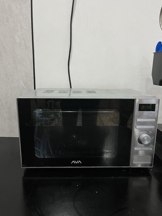 Продаю микроволновую печь Ava