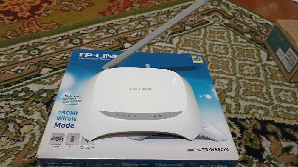 Продам ADSL Wi-Fi роутер. Б/у. Рабочий.