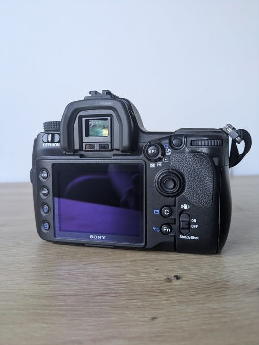 Sony a850 - Full-Frame DSLR Фотоапарат КАТО НОВ! САМО 4700 КАДЪРА