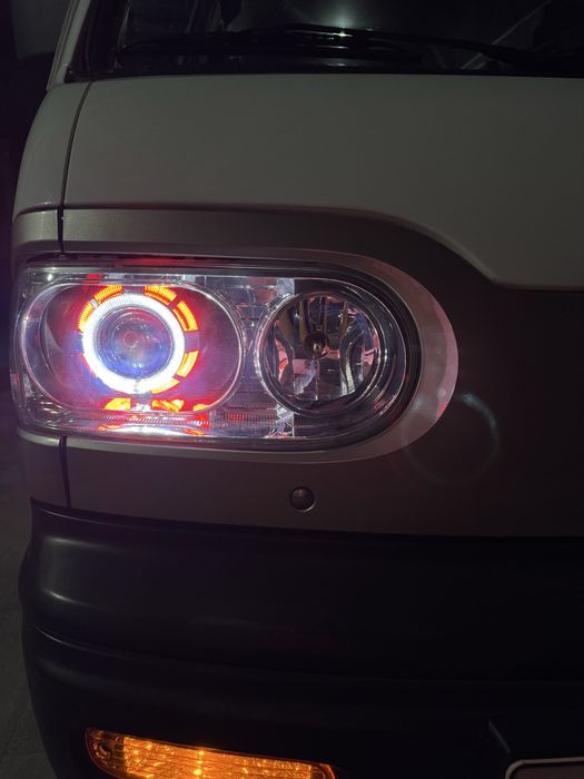 Bi xenon сотилади