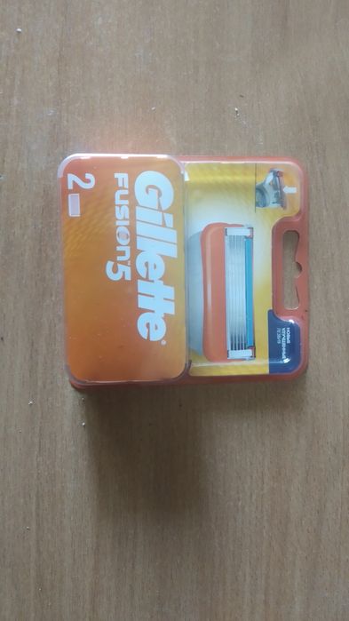 Продам сменные кассеты для бритья Gillette оригинал