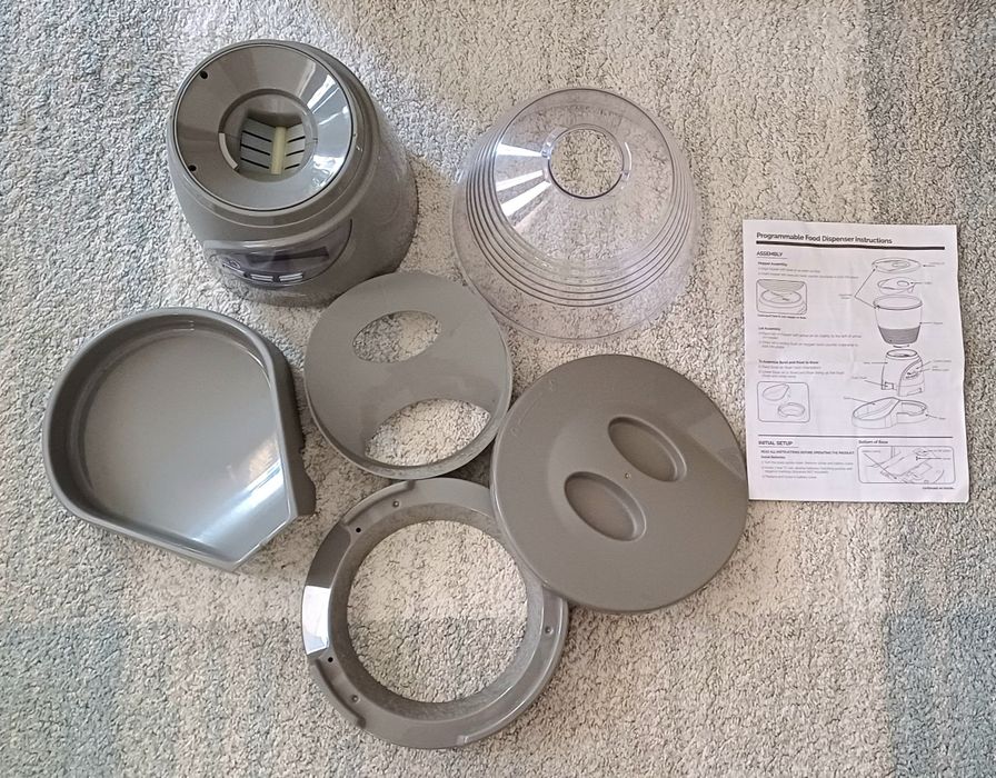 Dispenser automat boabe Petmate