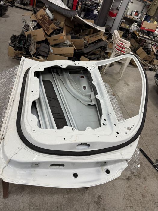 предна лява врата за mercedes benz w206