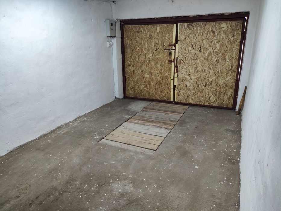 Сдам гараж в аренду