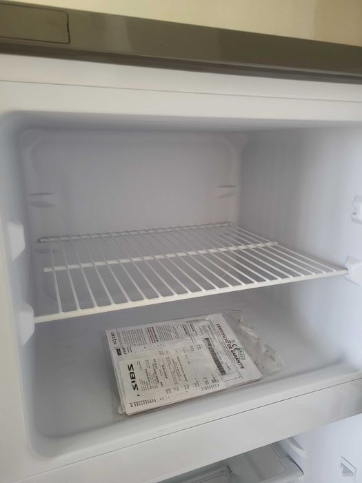 Vand frigider Arctic cu 2 usi, 306L, AD60310M40S, stare ca nou