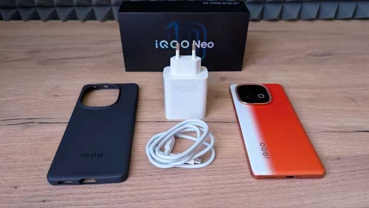iQOO Neo 10  16/512 ГБ,новый .