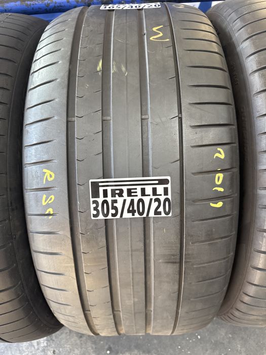 305/40/20 - 275/45/20 Pirelli RSC