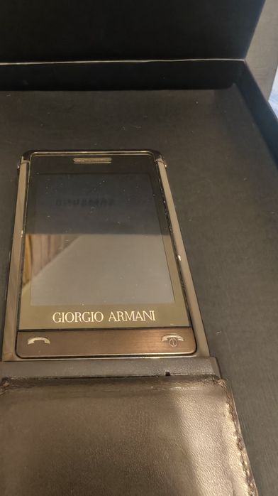 Telefon Giorgio Armani