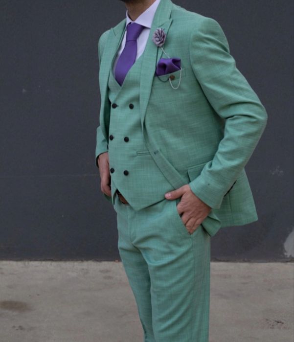 Costum barbatesc business