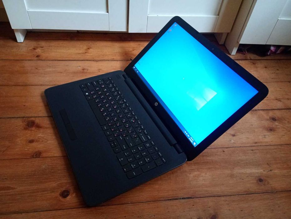 Лаптоп Hp, отличен, като нов, 15 инчов дисплей, НОВО SSD с гаранция