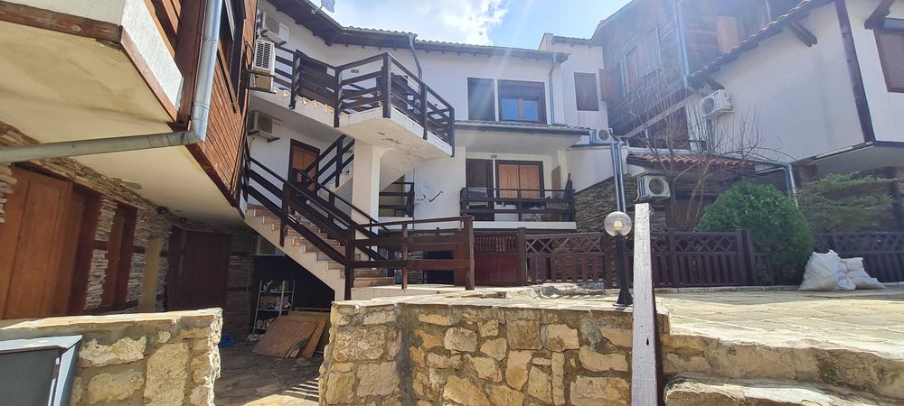 Продава се Тристаен апартамент в с. Кошарица, Област Бургас - 71 кв.м за 958 €/кв.м - Снимка #2