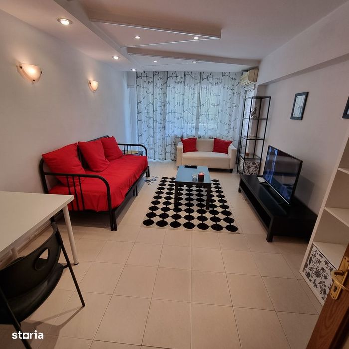 Unirii, colt cu Lucian Blaga, ap 2cam, spatios 65mp, 3 balcoane