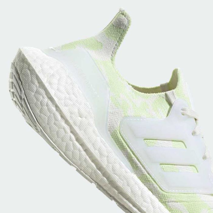 Дамски обувки  ADIDAS ULTRABOOST 22   размери 38.5,39.5,40.5