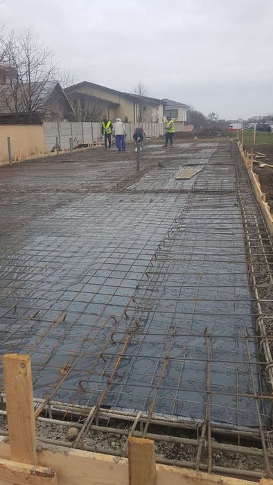 Echipa meseriași construcții