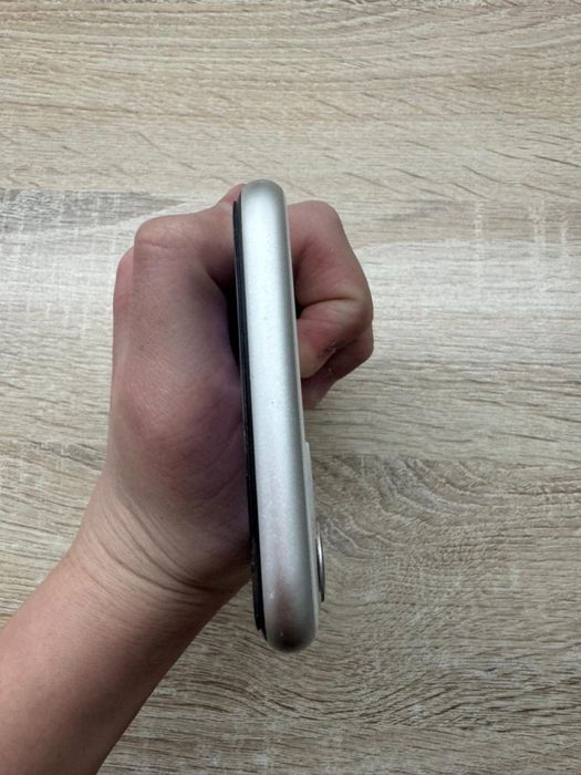 Продаю Iphone 11