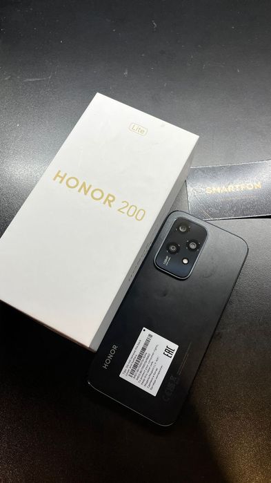 Honor 200 lite , 8/256gb.