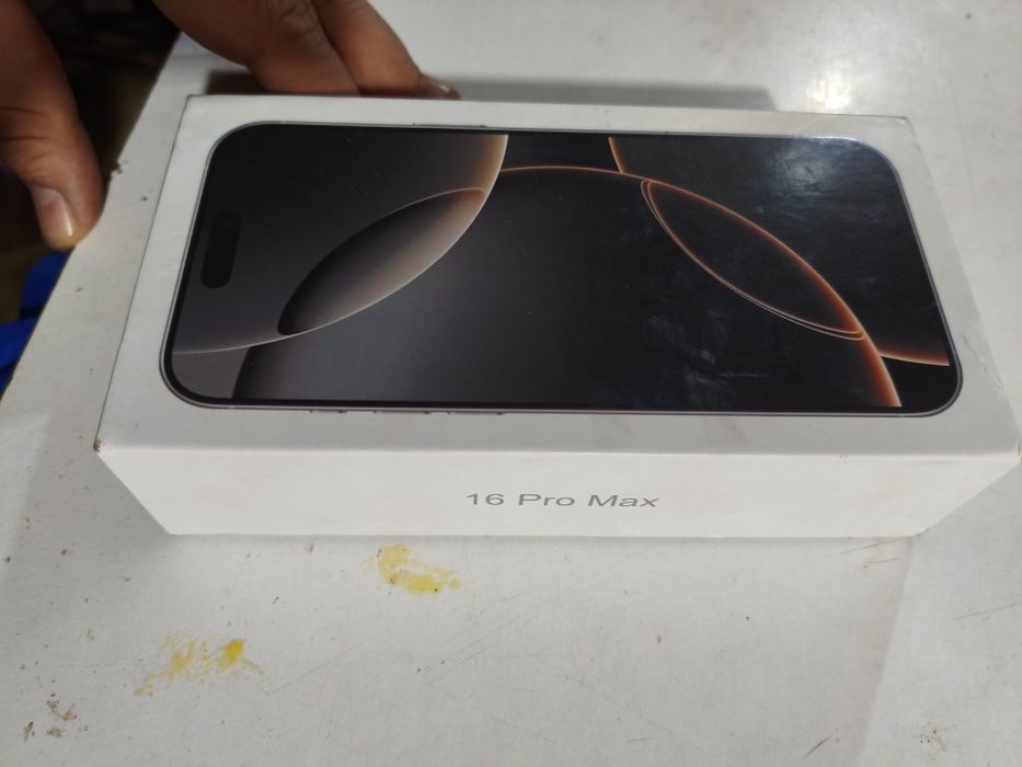 Phone 16 pro max