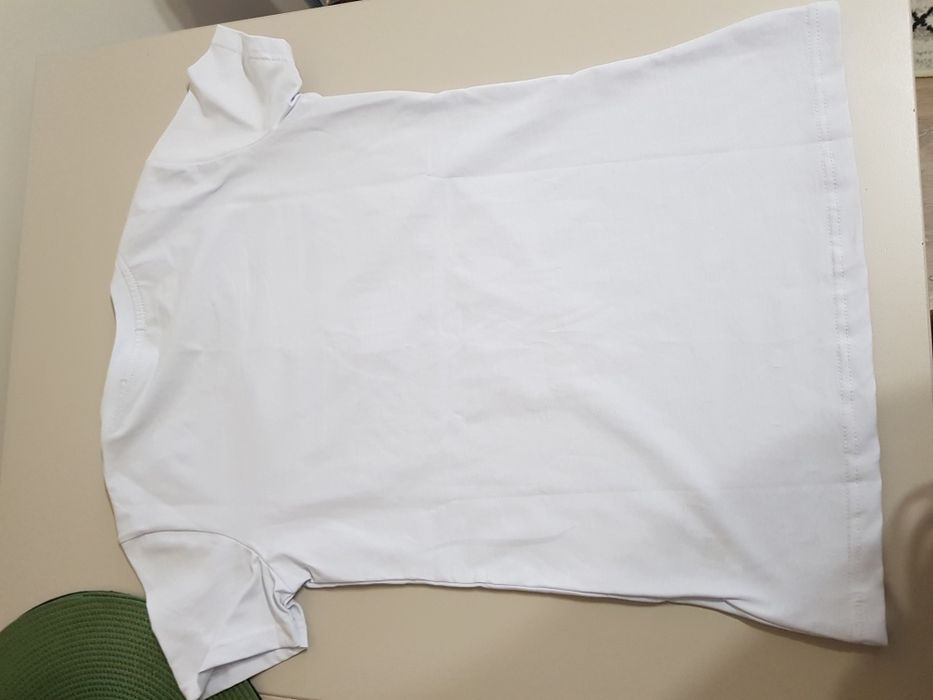 Tricou Guess nou