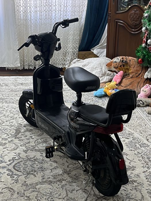 Скутер срочно продается