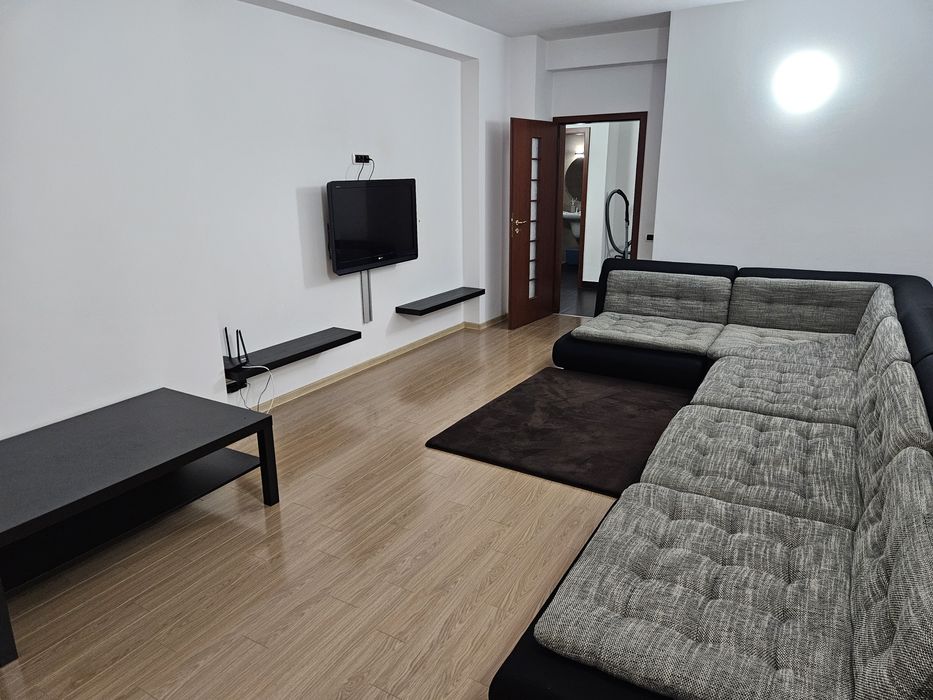 Inchiriez apartament cu 3 camere in Cartierul Latin bloc C1!