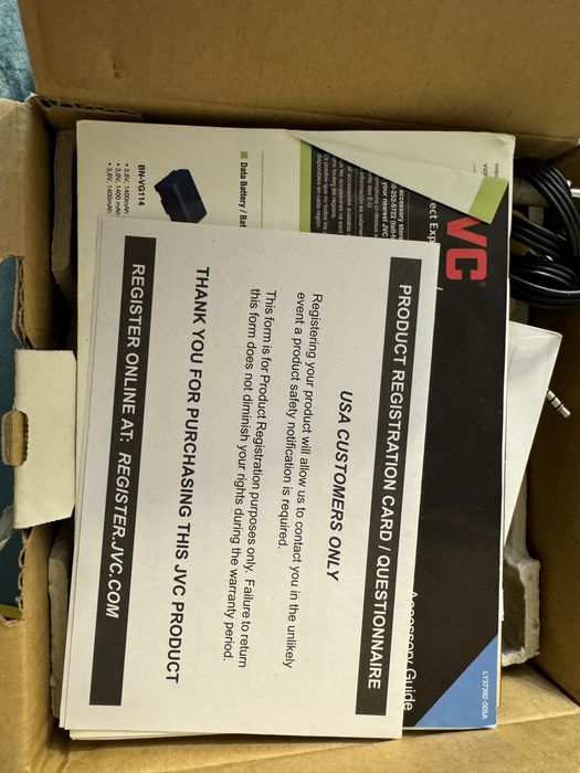 Видеокамера JVC QZ-HD500