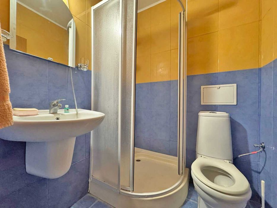 Продава се Двустаен апартамент в к.к. Слънчев бряг - 70 кв.м за 1343 €/кв.м - Снимка #12