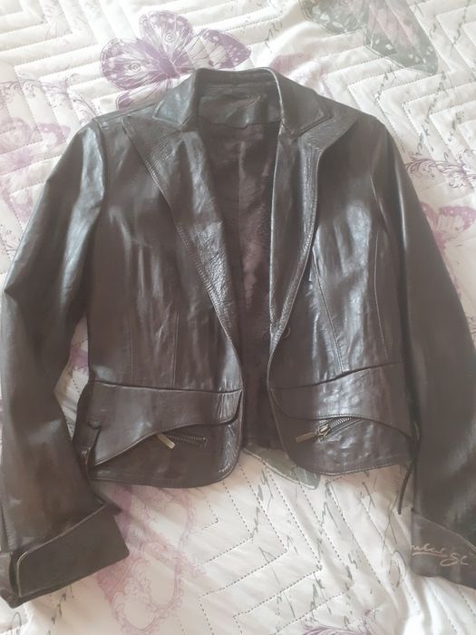 Дамско кожено яке