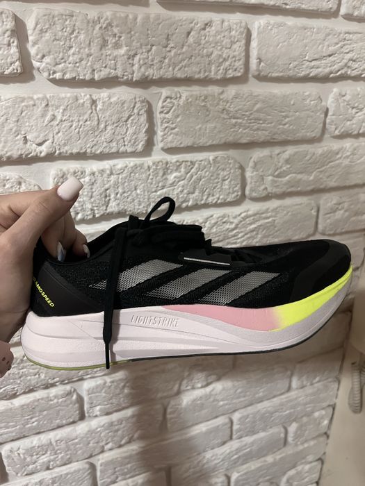 кроссовки adidas