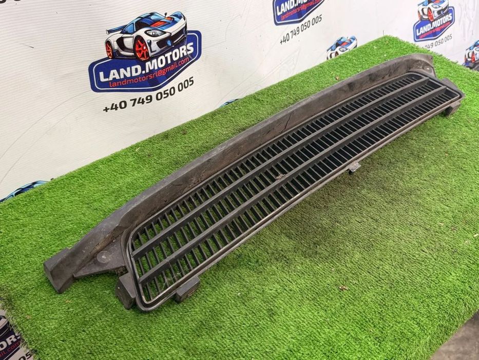 GRILA CENTRALA BARA FATA LEXUS GS 300 III 2009 3.0 BENZINA SEDAN COD OEM 5311230310 2005-2011